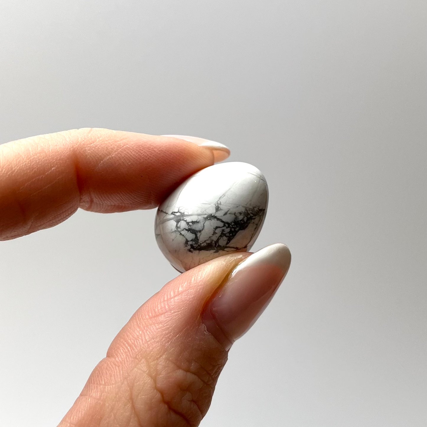 Howlite Mini Egg