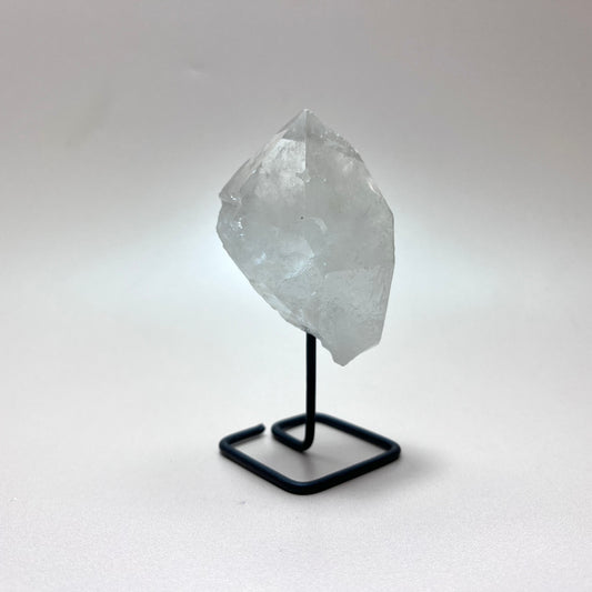 Quartz Point On Stand