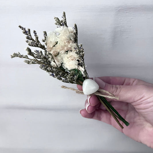 Mini Dried Flowers With Clear Quartz